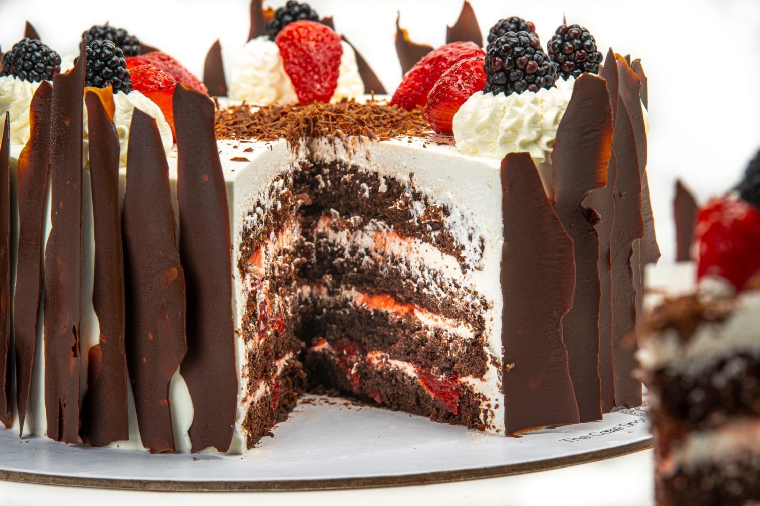 Chocolate Strawberries Cake