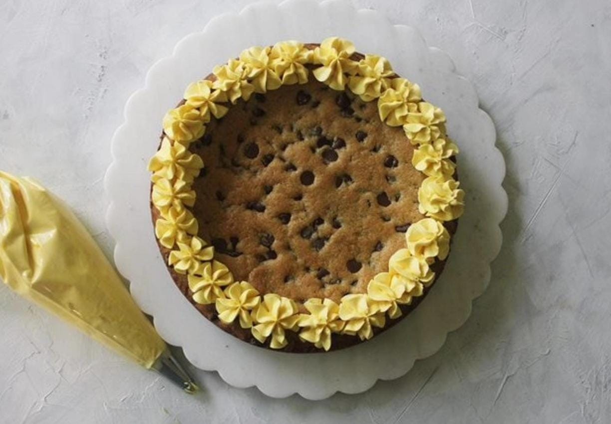 Chocolate Chip Cookie Cake DIY
